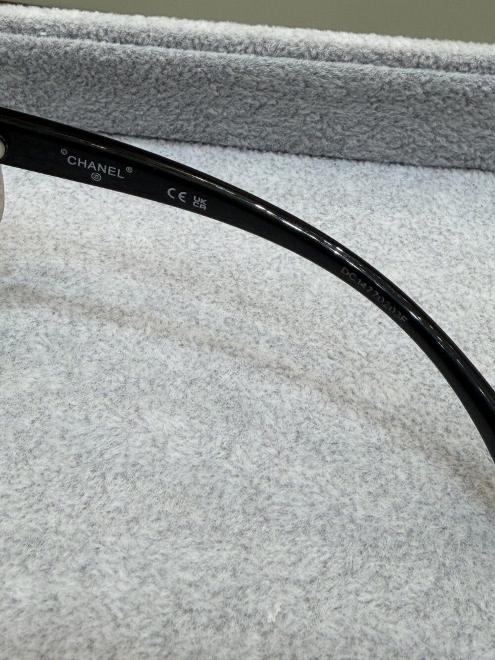 NWT AUTH CHANEL 71557 Silver Shield Sunglasses CC Logo Y2K Wrap Glasses - Picture 7 of 7